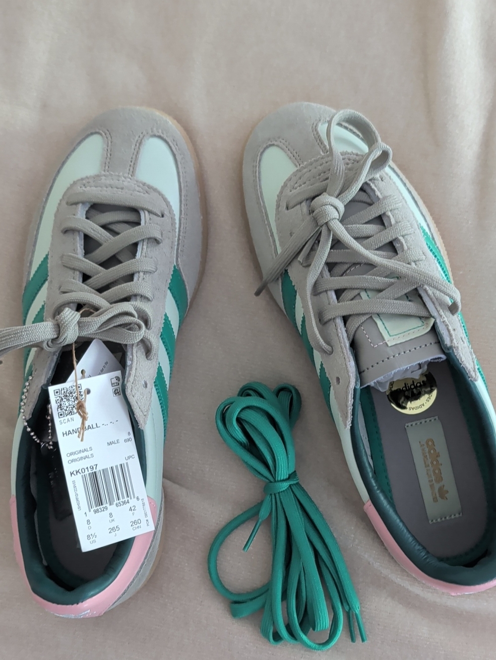 Adidas Women's 9.5